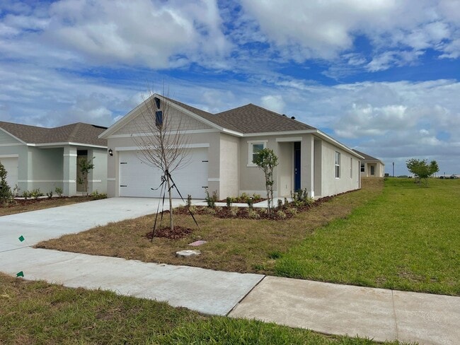 208 Lake Link Rd in Winter Haven, FL - Building Photo - Building Photo