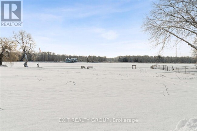 22 Willow Point Rd in Brighton, ON - Building Photo - Building Photo