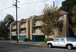 Northington Apartments in Santa Ana, CA - Building Photo - Building Photo