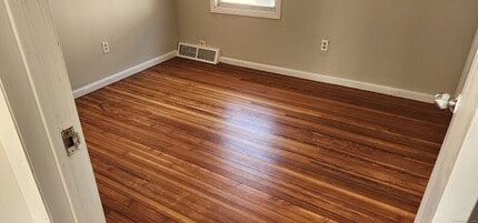 539 Garfield Ave in Bridgeport, CT - Building Photo - Building Photo