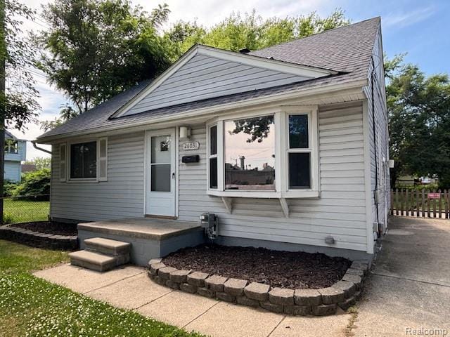 26031 Parkington St in Roseville, MI - Building Photo