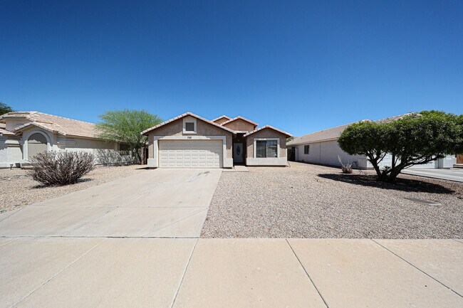 property at 740 W Dublin St