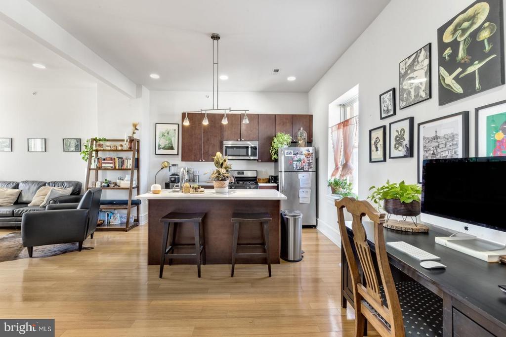 2136 E Dauphin St in Philadelphia, PA - Building Photo