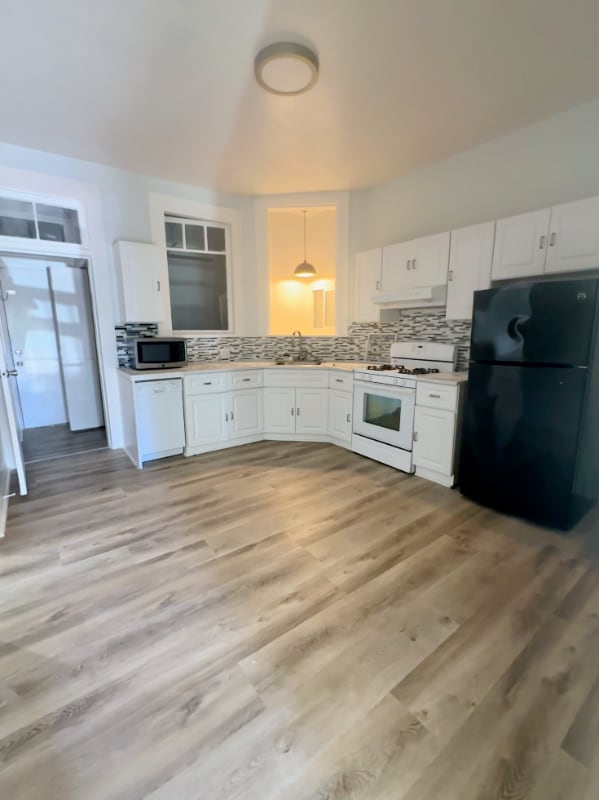 property at 218 Monterey Blvd