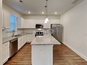 213 Rivulet Dr in Holly Springs, GA - Building Photo - Building Photo
