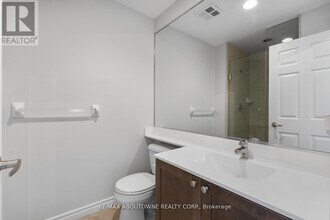 761 Bay St. in Toronto, ON - Building Photo - Building Photo