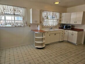 6707 Blucher Ave in Van Nuys, CA - Building Photo - Building Photo