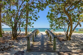 549 7th Ave N in Naples, FL - Building Photo - Building Photo