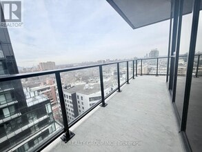 285 Dufferin St in Toronto, ON - Building Photo - Building Photo