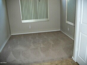 3222 S Justin Dr in Tolleson, AZ - Building Photo - Building Photo