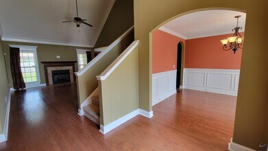 105 Fortune Way in Bonaire, GA - Building Photo - Building Photo