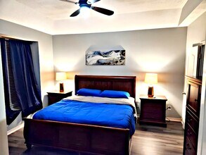 23722 Spring Dane Dr in Spring, TX - Foto de edificio - Building Photo