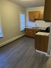 652 Maple St in Bridgeport, CT - Building Photo - Building Photo