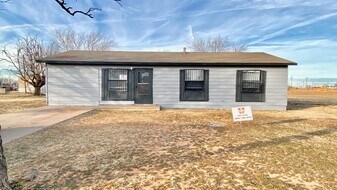 3417 E 16th St in Lubbock, TX - Building Photo