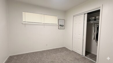 401 NW 81st St in Oklahoma City, OK - Building Photo - Building Photo