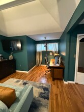 102 Longfellow Close in Moosic, PA - Building Photo - Building Photo