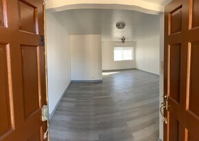 18328 Mansel Ave in Redondo Beach, CA - Building Photo