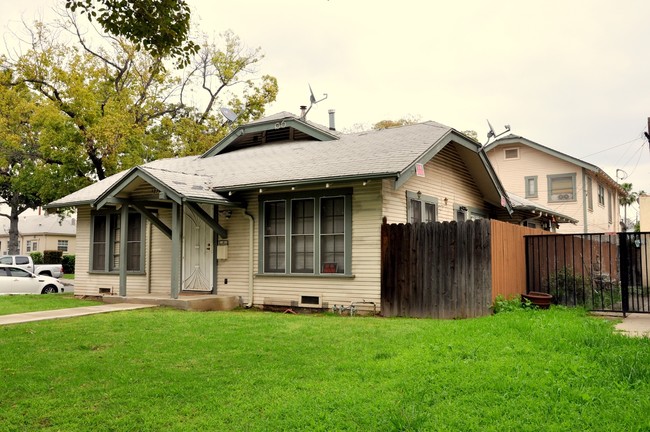 1232 S Orange St in Glendale, CA - Building Photo - Building Photo