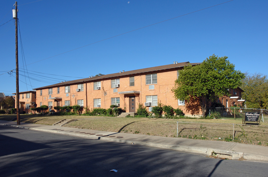 Roseland Terrace Apartments in Dallas, TX - Building Photo