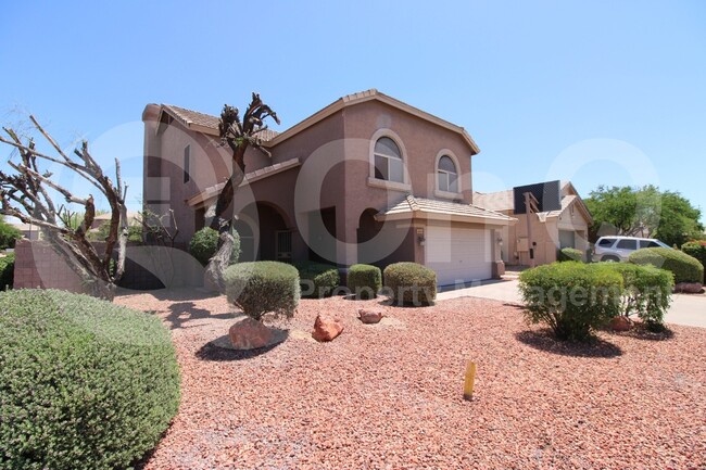 4604 E Prickly Pear Trail