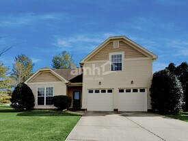 432 Creekside Ln in Spring Hill, TN - Building Photo