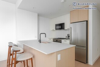 11 Wharf Way, Unit SI FL3-ID2228 in Brooklyn, NY - Building Photo - Building Photo