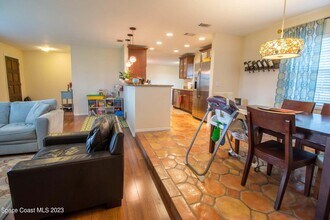 210 Maple Dr in Satellite Beach, FL - Building Photo - Building Photo