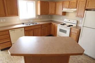 310 S Rachel Ave in Milliken, CO - Building Photo - Building Photo