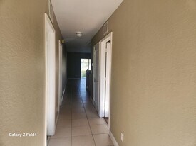 2426 George Ave S in Lehigh Acres, FL - Building Photo
