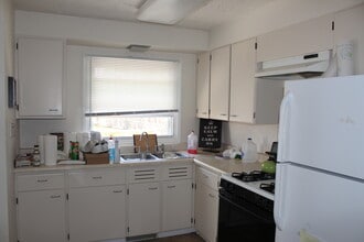 33491 N Mill Rd in Grayslake, IL - Building Photo - Building Photo