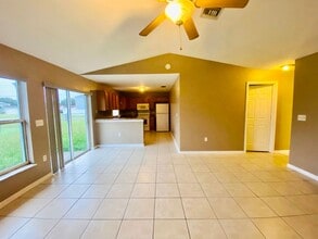 502 Albatross Dr in Kissimmee, FL - Building Photo - Building Photo