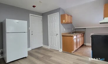 65 Twiss St in Meriden, CT - Building Photo - Building Photo