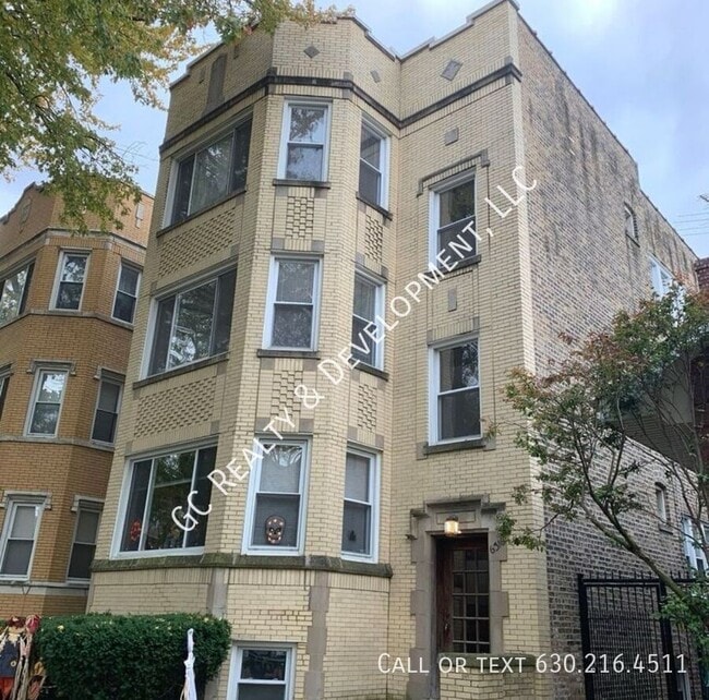 property at 6316 N Rockwell St