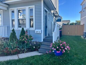 39 Cove Ave in Norwalk, CT - Building Photo - Building Photo