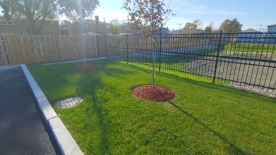 5366 S Laramie Ave in Chicago, IL - Foto de edificio - Building Photo