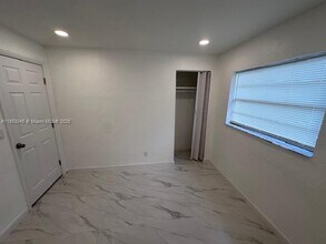 4285 SW 48th Ct in Fort Lauderdale, FL - Building Photo - Building Photo