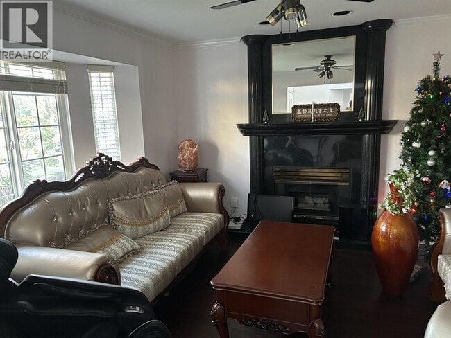 property at 5510 Rumble St