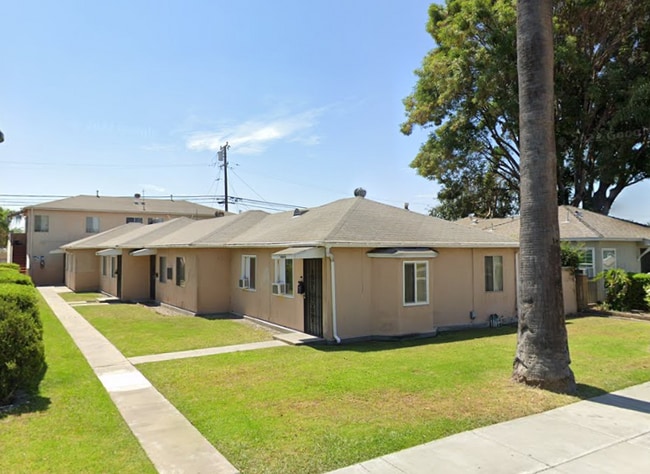 11730 Lakewood Blvd, Unit 11730 Lakewood