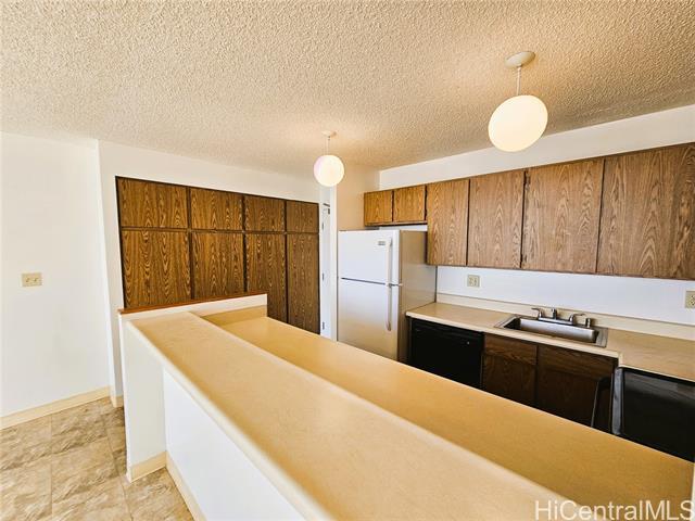 property at 98-402-402 Koauka Loop