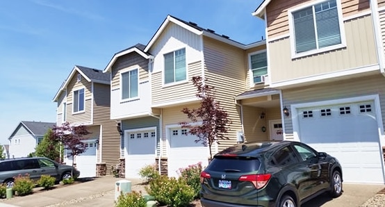 Chase Landing Townhomes in Gresham, OR - Foto de edificio