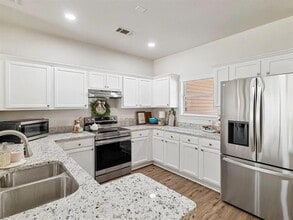 2305 Homewood Ln in Grand Prairie, TX - Building Photo - Building Photo