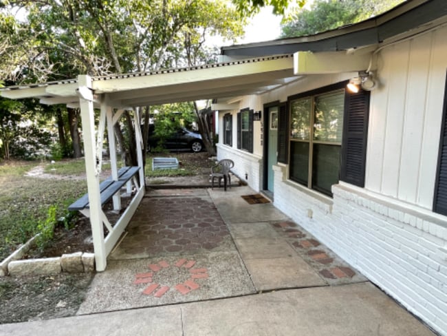 5900 Glenhollow Path in Austin, TX - Building Photo - Building Photo