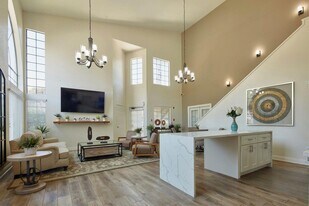 Rancho Hillside Apartments in El Cajon, CA - Building Photo