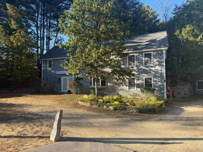property at 9 Depot Rd