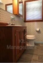 2555 W Laskey Rd in Toledo, OH - Building Photo - Building Photo