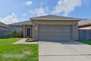 2525 Whirlwind St in Corpus Christi, TX - Building Photo