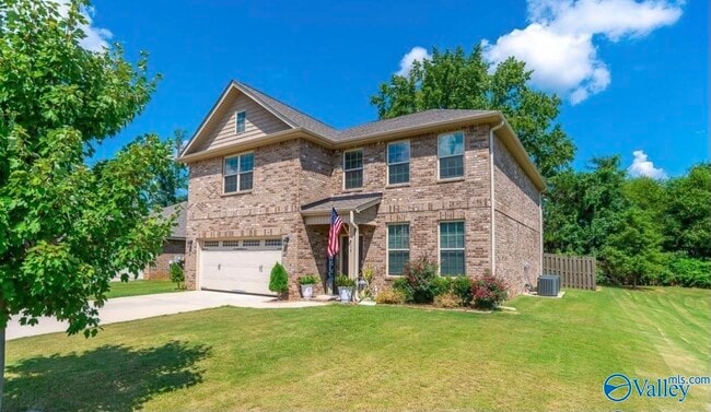 property at 114 Summer Pointe Ln NW