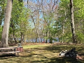 28 Robinhood Rd in Natick, MA - Building Photo - Building Photo