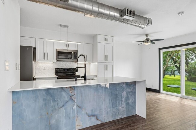 property at 100 Lido Cir