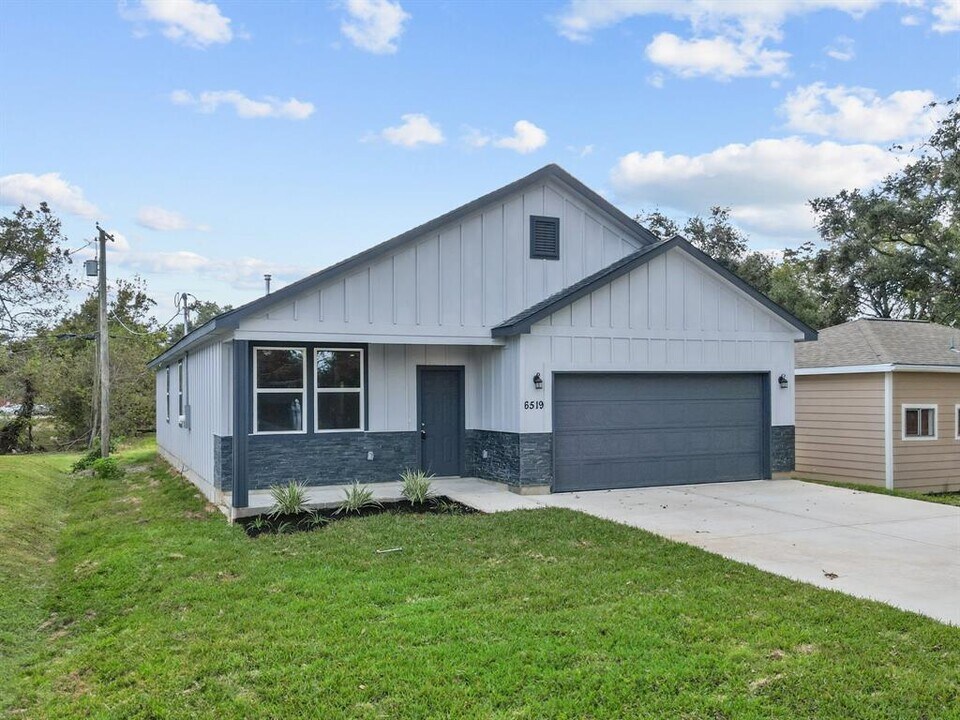 6519 Anderson St in Texas City, TX - Building Photo
